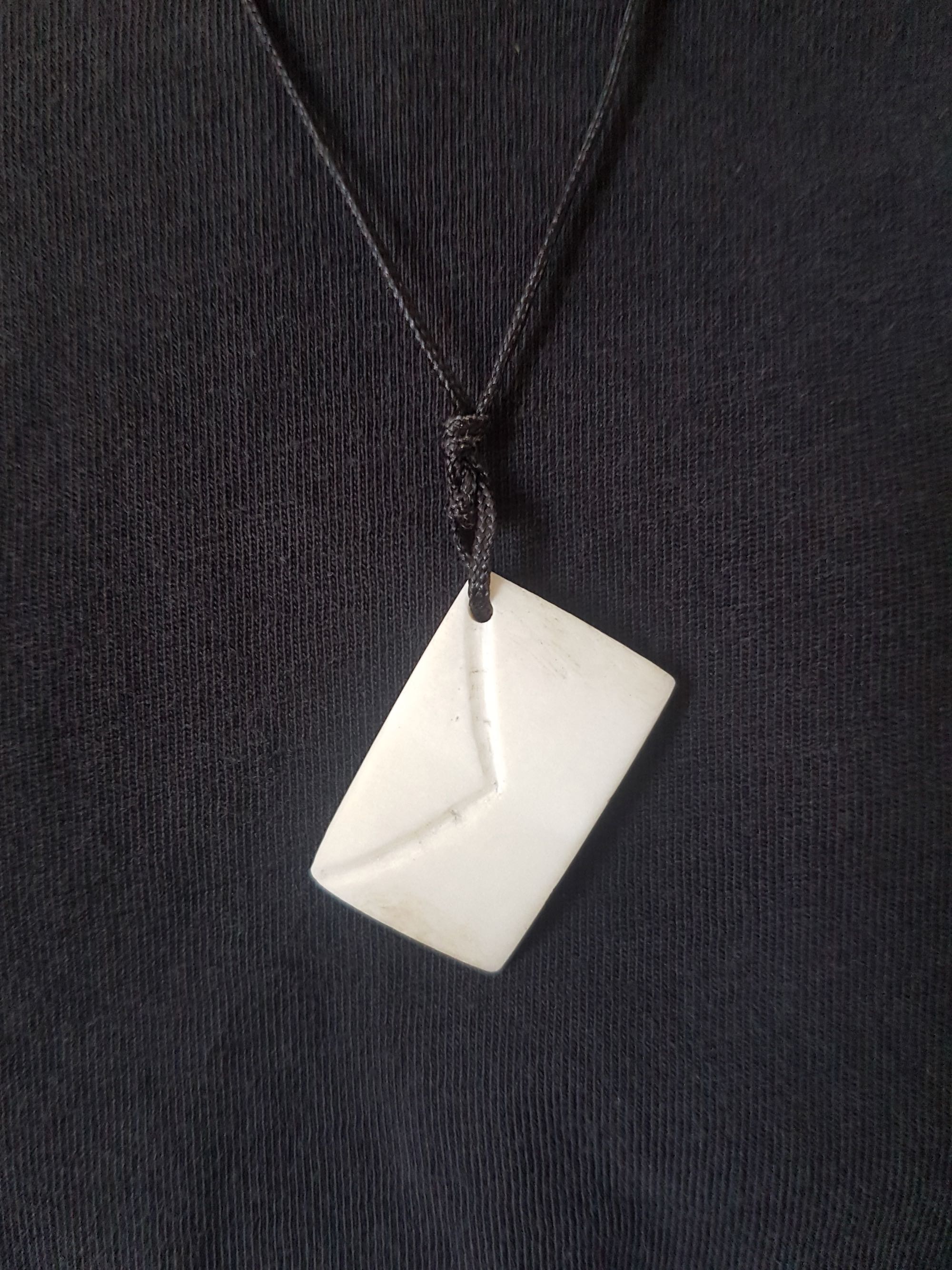 Knochen Briefhalskette